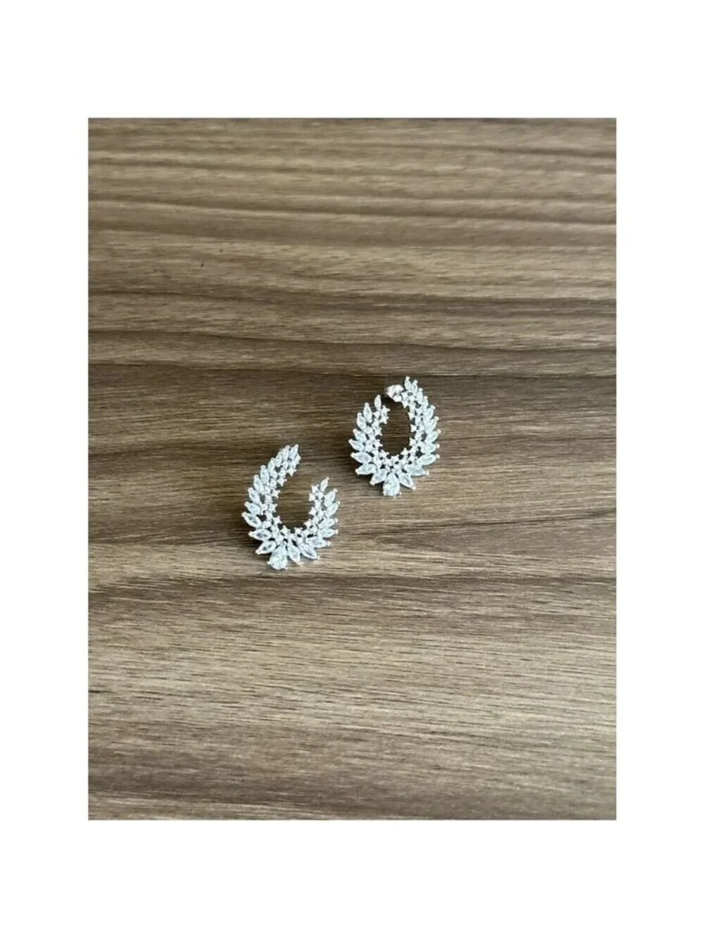 Diamond Leaf Statement Earrings Q1071
